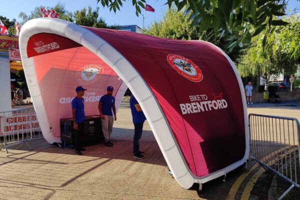 Brentford Club Zelt nach Maß