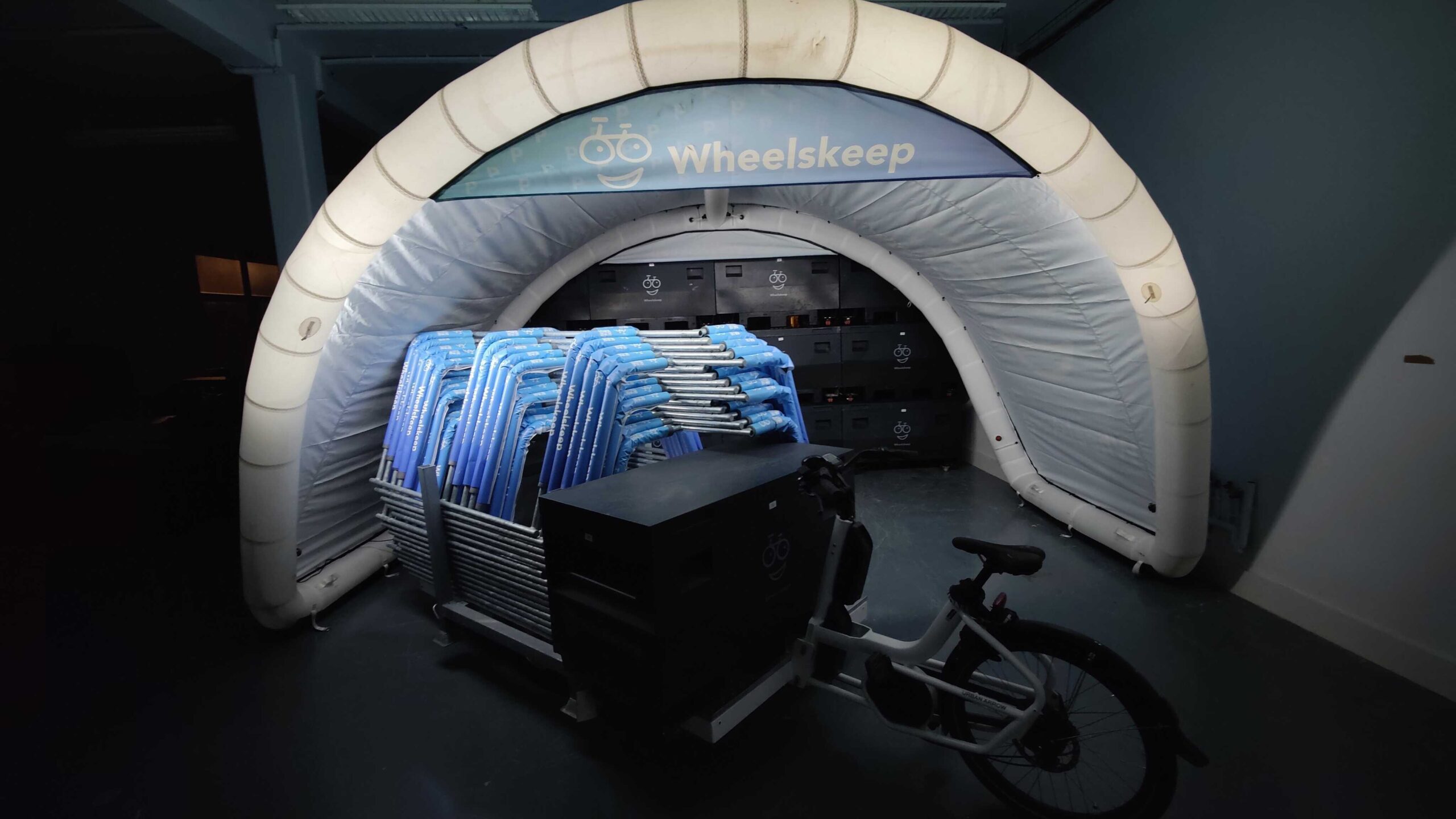 Cargobike Full Parking auf Rädern – Lieferung